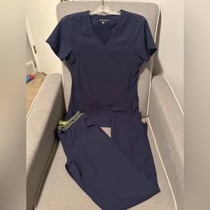 Small navy scrub set- Active by Med Couture